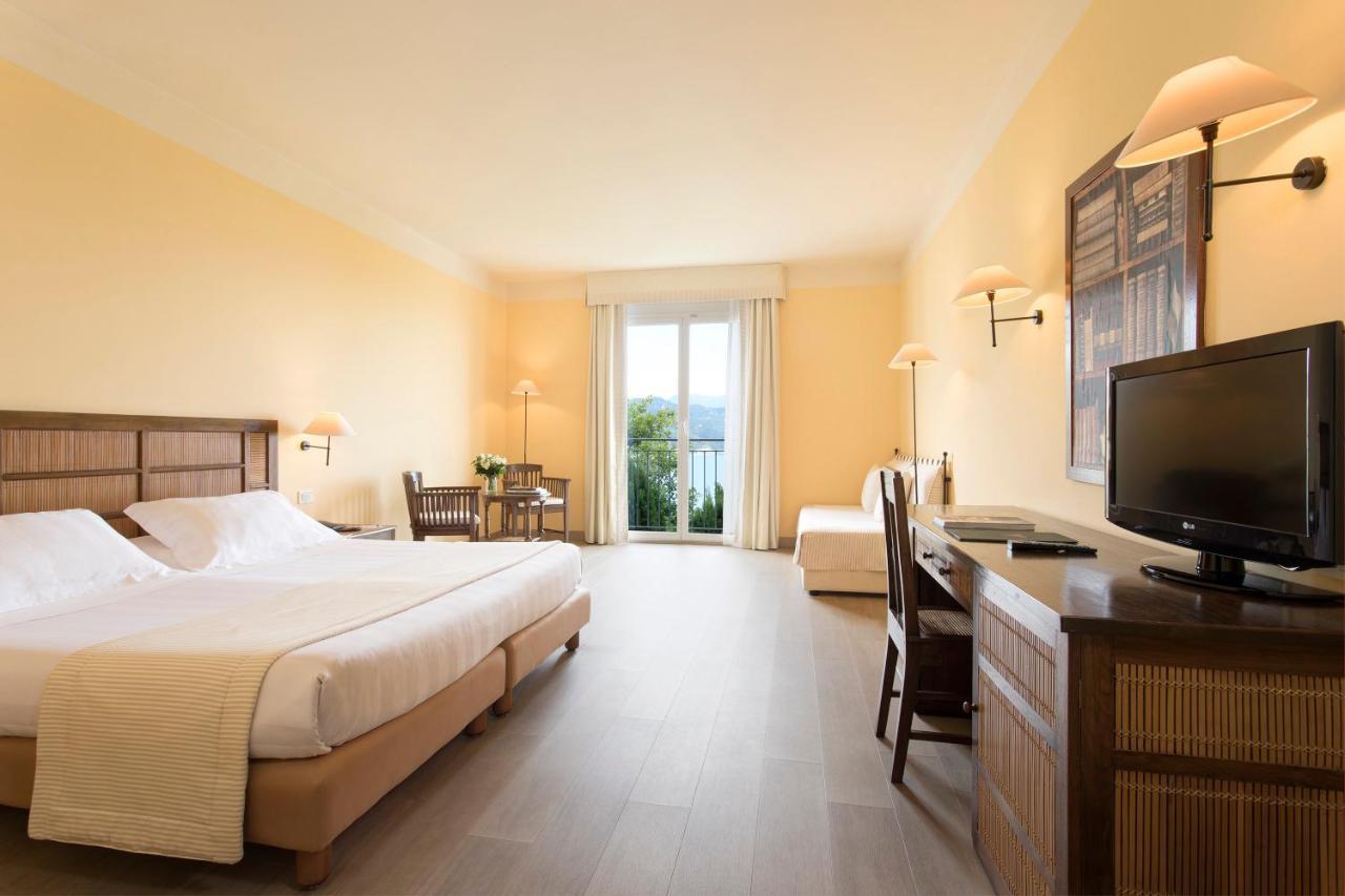 Punta San Martino Hotel Аренцано Екстериор снимка