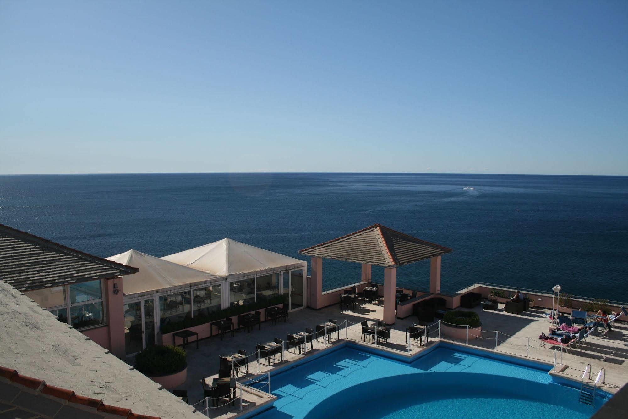 Punta San Martino Hotel Аренцано Екстериор снимка